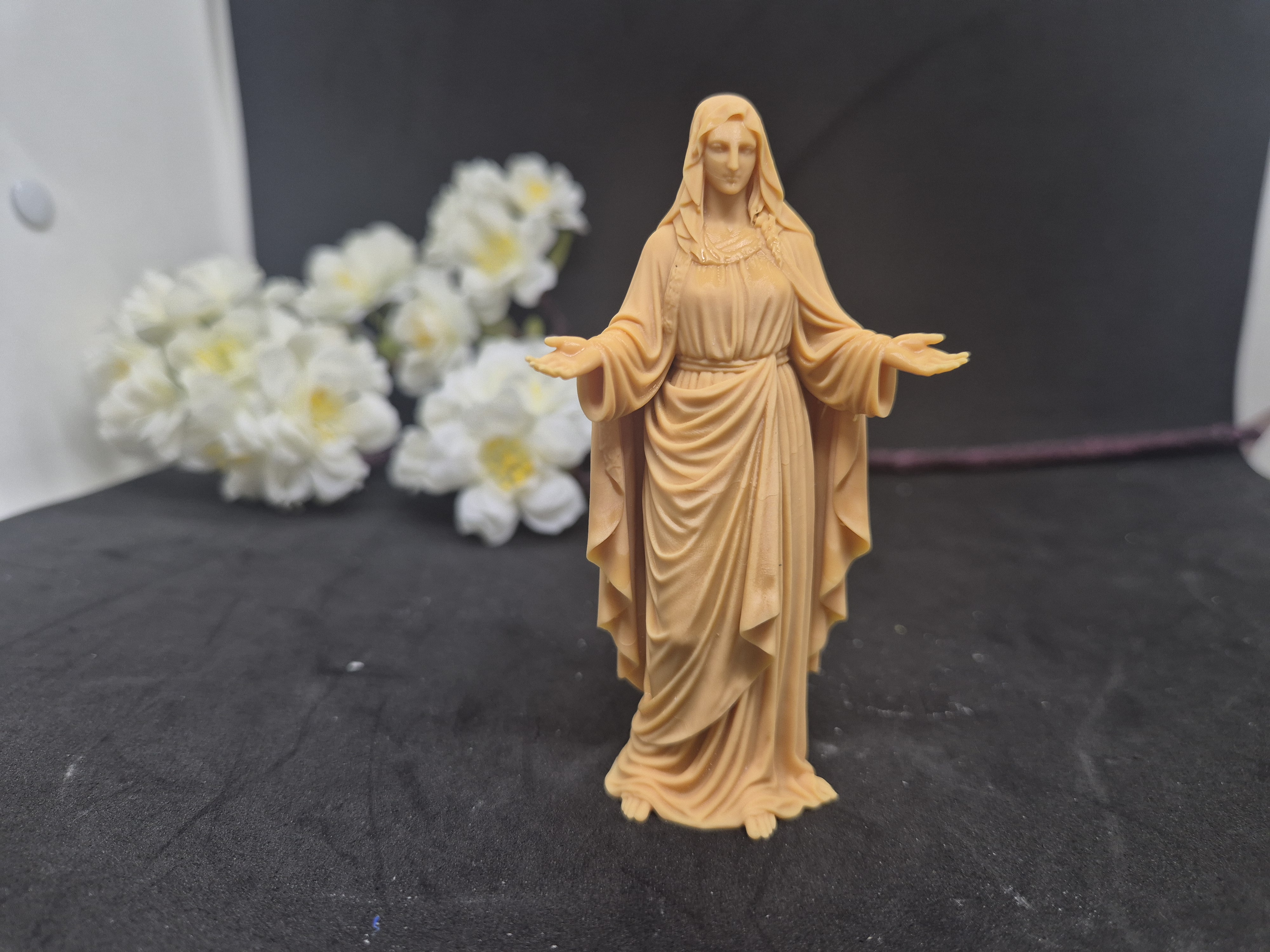Figure of the Virgin Mary
