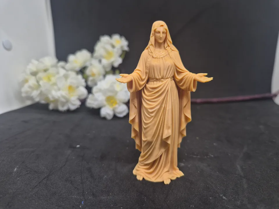 Figure of the Virgin Mary — DLP resin 3D print
